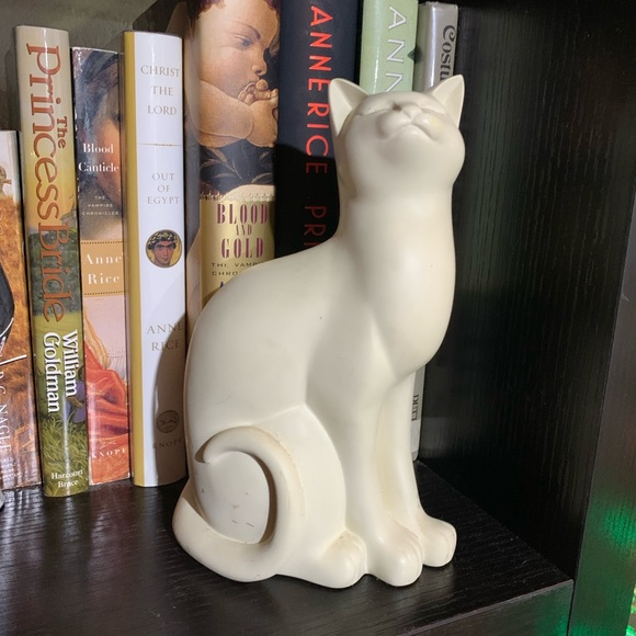 Cream Happy Cat Statue - Picture 7 of 10